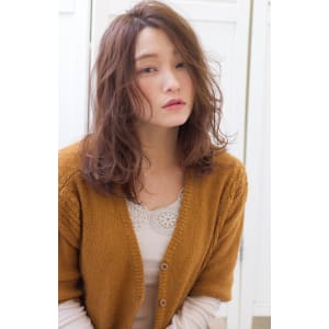 ゆるふわパーマで外国人風ロング　Tー１７７