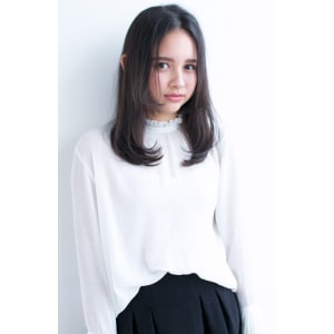 リップバングで透明感グレージュロング　T－１８４