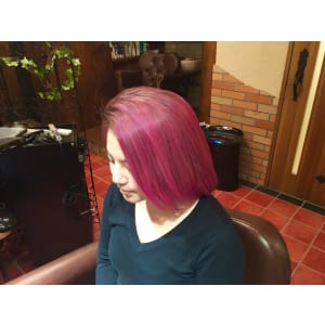 フラッシュピンクカラー - Richromatic hair studio【リクロマティックヘアスタジオ】掲載中
