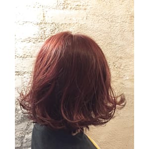 外ハネエアリーボブ