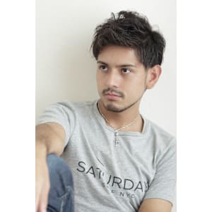 アップバングショート