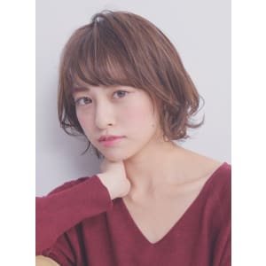 ひし形シルエットの大人カジュアルボブ