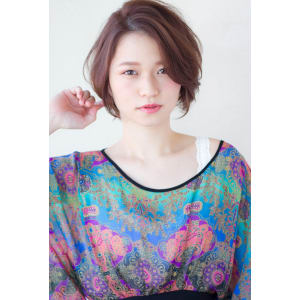 大人可愛いひし形ショートボブ
