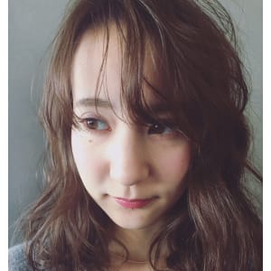 ゆるウエーブミディ - LYON hair＆make up【リヨンヘアーアンドメイクアップ】掲載中