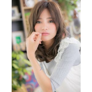 アンニュイ顔の大人ナチュ・リラstyle