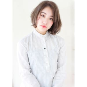 透明感カラー　外国人風アッシュ　グレージュ　マッシュボブ