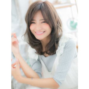 アンニュイ顔の大人ナチュ・リラstyle