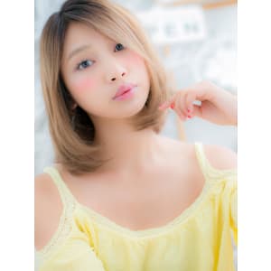 シンプルボブ×グラデカラー