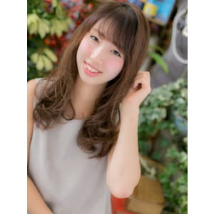 デザインカラーでオシャレロング