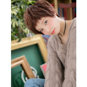 カジュアルモードなベリーショート