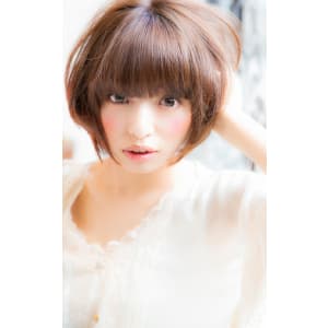 ショートボブ