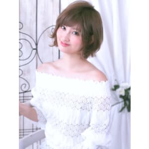 耳掛け愛されショート