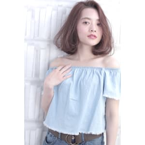 大人の軟毛、くせ毛の切りっぱなしロブ