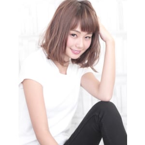 【HAIRDERA'S】カジュアルボブXベージュカラー