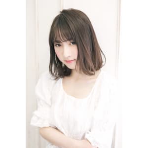 大人可愛いグレージュのフェミニンロブ【N-592】