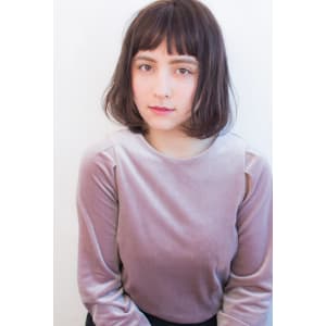 ショートバングが可愛いボブTー240