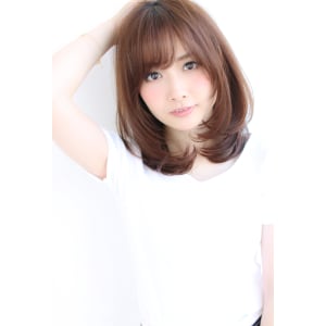 前髪で大人可愛いミディアム【H-427】