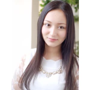大人かわいいストレートロング