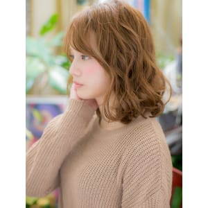 ハイトーンウェービーヘア