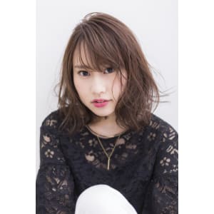シースルーバング×くせっ毛風ボブ