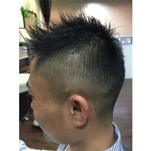 フェードソフトモヒカンスタイル - Sanpa hair【サンパヘア】掲載中