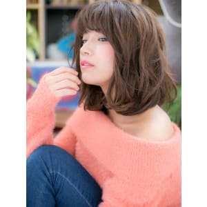 無造作ミディアムでボサ可愛♪