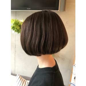 パッツン ボブ