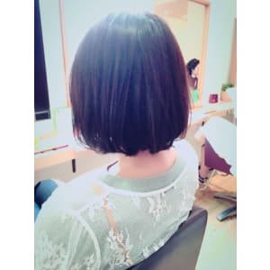 （EMU白岡）重すぎないラフなカジュアルボブ