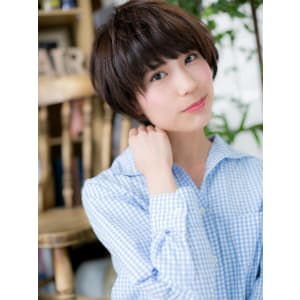 優し気ショートで♪ガーリー気分
