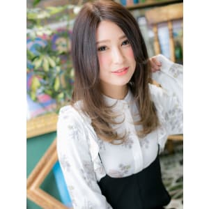 グラデカラーのレイヤーストレート