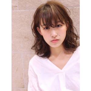 【M.SLASH】エアリーカールのフェミニンミディ