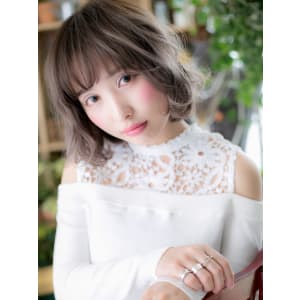 カラーで攻める！大人スパイシーボブ