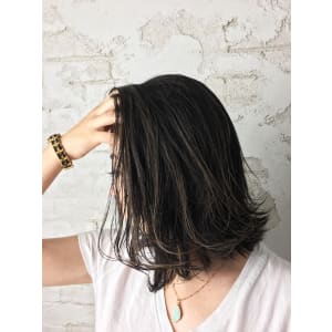 大人前下がりボブ