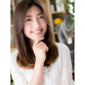 カジュアルも大人っぽくも◎こなれロング