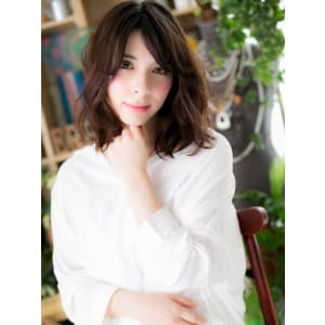 大人の抜け感…重軽ウェーブ