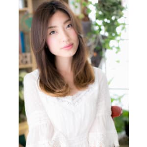カジュアルも大人っぽくも◎こなれロング