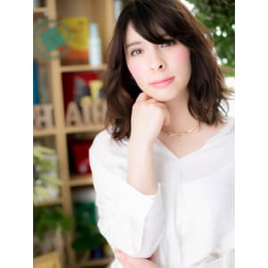 大人の抜け感…重軽ウェーブ
