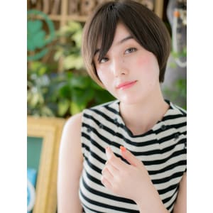 モード感ある大人ショート