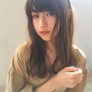 小顔セミロングくせ毛風ラフパーマ