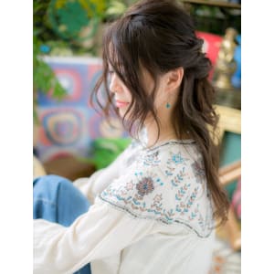 ボヘミアンテイストがオシャレ♪ハーフアップ