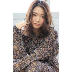 重軽でラフな抜け感のミディアムボブスタイル。 - hair+resort valentine【ヘアリゾートバレンタイン】掲載中