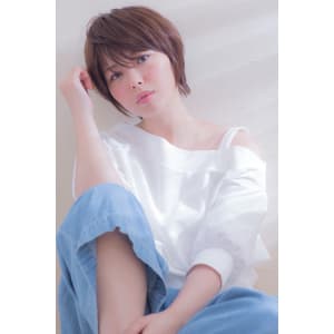 ひし形のエアリーカールショートボブ　AKI-194