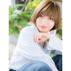 ピュアで色っぽい☆前下がりボブ