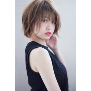 ラフでカジュアルなウェーブ風ボブ