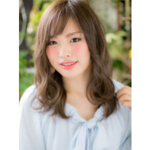 斜めバングでふんわりリラクシー♪