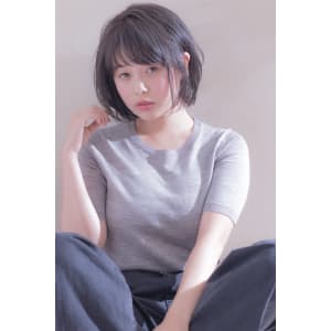 フォギーベージュカラーワンカールスタイル　AKI-199