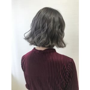 イルミナパールグレージュ