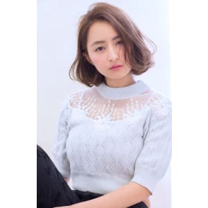 ワンカール 大人ボブ イノセントアッシュベージュ