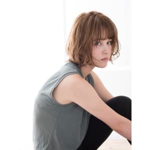 無造作ウェーブ×セミウェットボブ