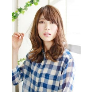 リラックスカールのパーマスタイル